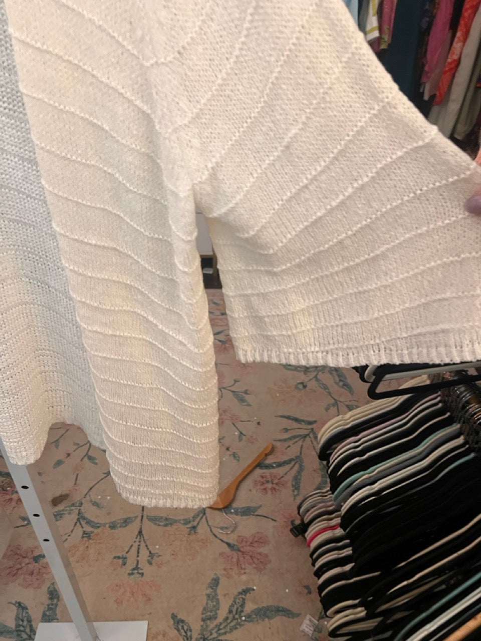 23. 1x Tera & Sky Ivory Oversized Cardigan