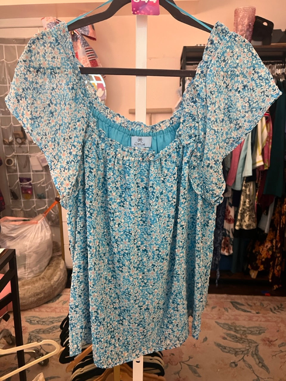 xl CeCe Blue Daisy Flutter Sleeve Top